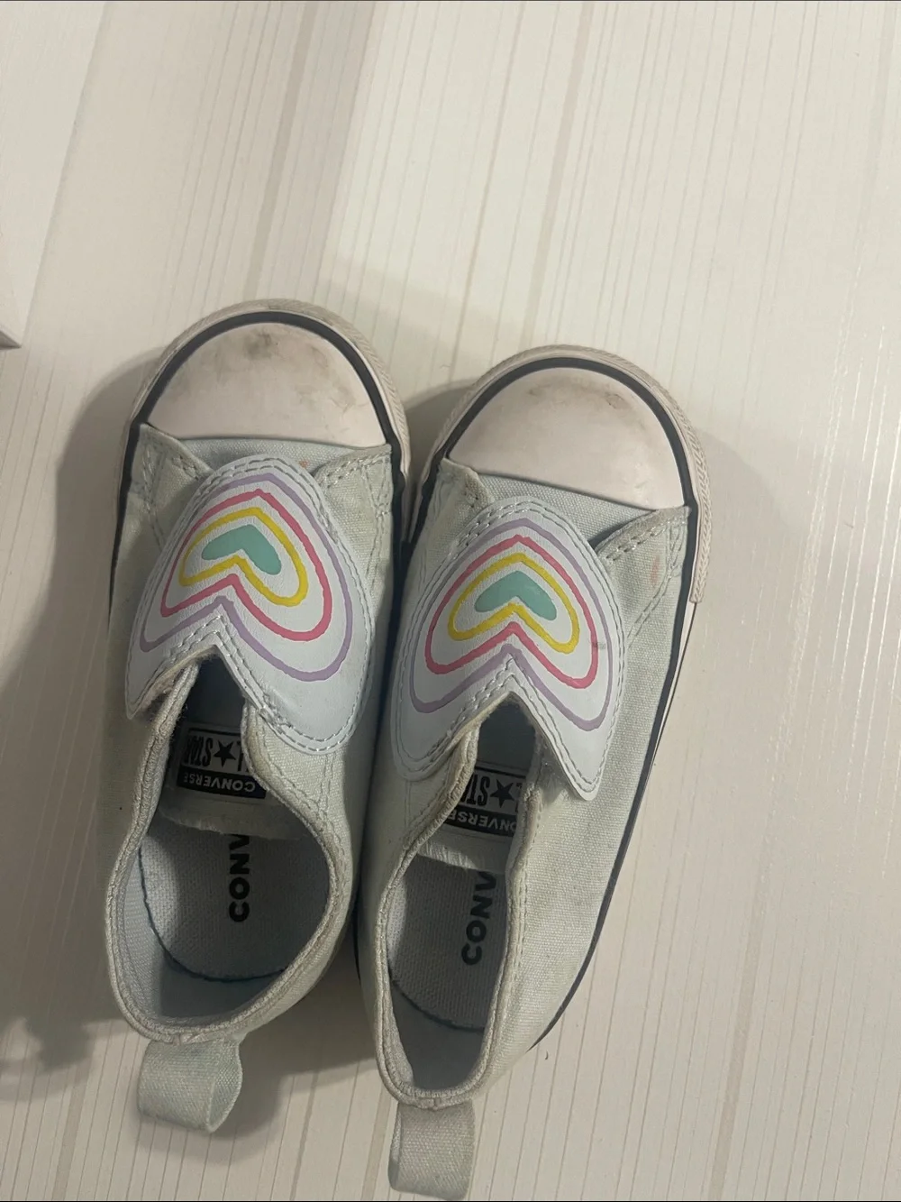 Converse Kids Slip-On Sneakers with Multicolor Heart Motif - White